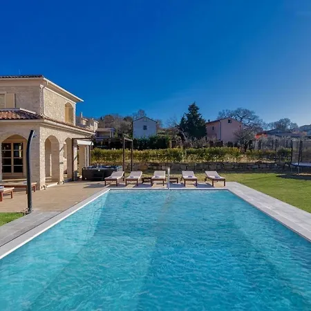 Σπίτι διακοπών Sara *